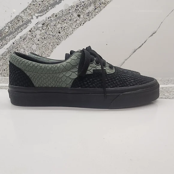 Vans x Harry Potter Slytherin Black & Green Snake Low-Top Sneakers 8.5 W / 7.5 M - Picture 5 of 10